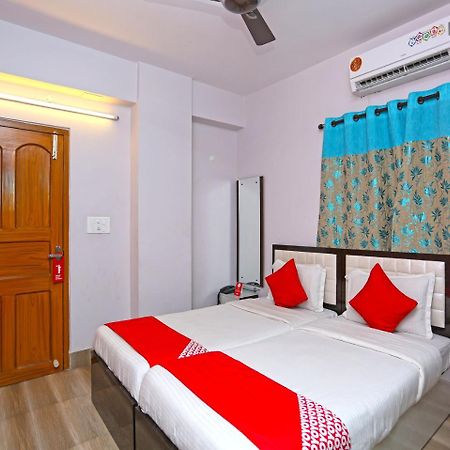 Oyo 9718 Indrakshi Newtown Apartment Kolkata Exterior photo